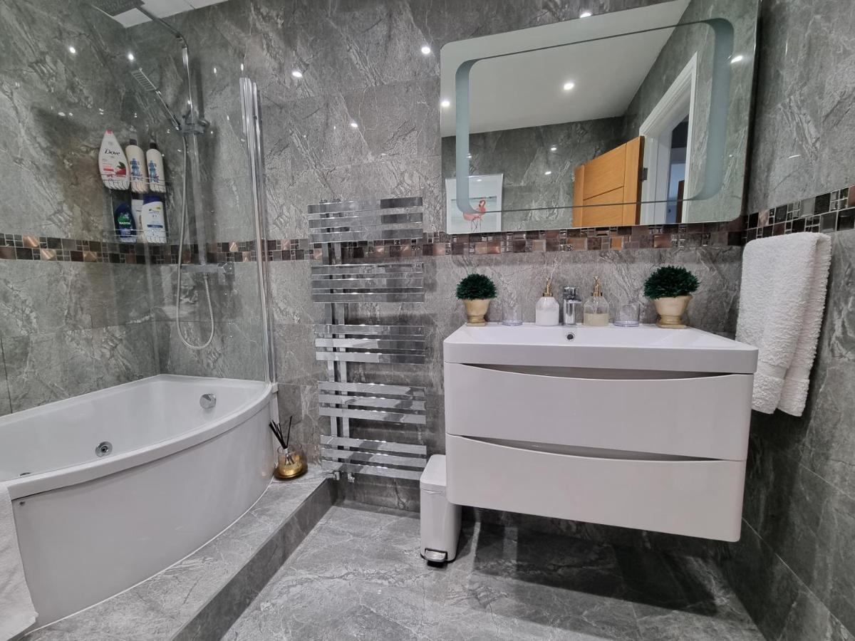 Jubilee House Apartment Лондон Екстериор снимка